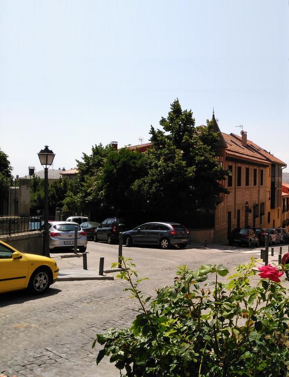 Hotel Posada Don Jaime San Lorenzo de El Escorial Kültér fotó