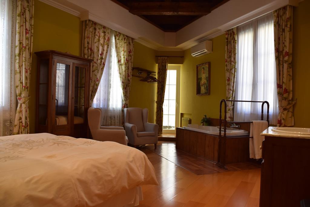 Hotel Posada Don Jaime San Lorenzo de El Escorial Szoba fotó